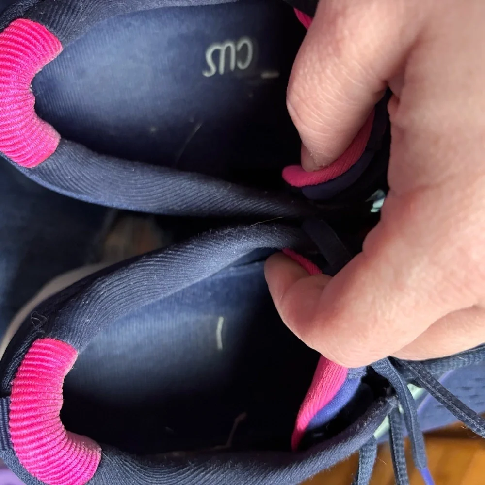 Brooks transmit women’s